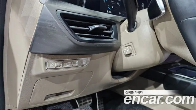 Kia K8 K8 Hybrid — Фото автомобиля 16
