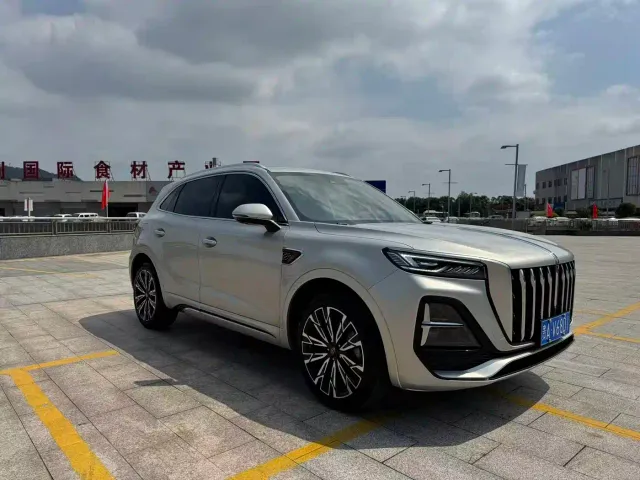 Hongqi HS5 — Фото автомобиля 3