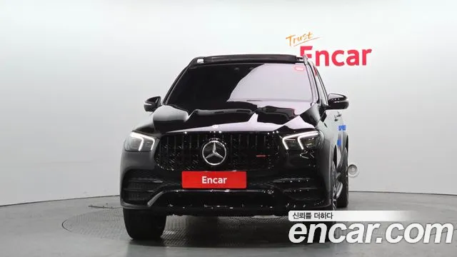 Mercedes-Benz GLE-Class — Фото автомобиля 3