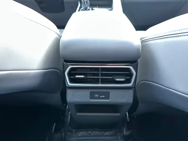 Geely Boyue — Фото автомобиля 20