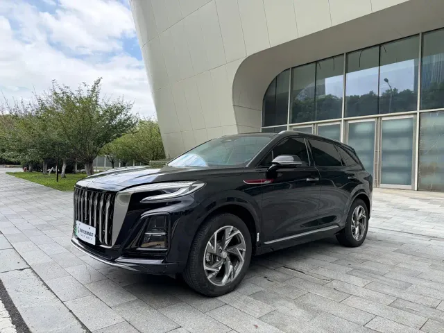 Фотография автомобиля — Hongqi HS3 PHEV