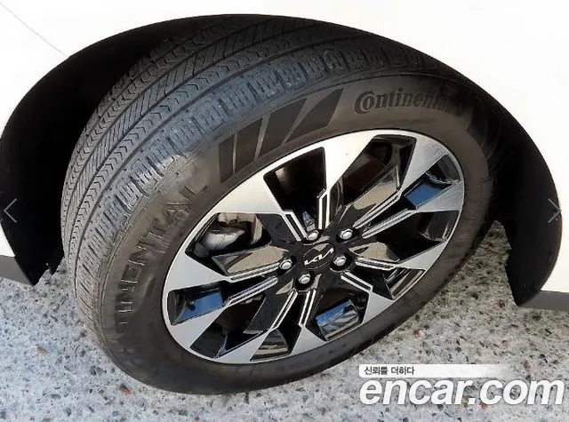 Kia Carnival Generation 4 — Фото автомобиля 5