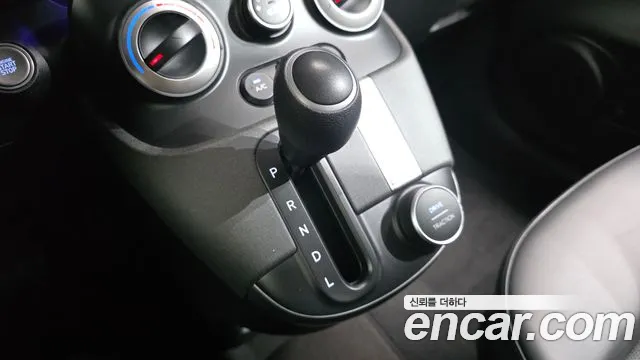 Hyundai Casper Casper Modern — Фото автомобиля 9