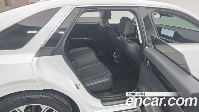 Hyundai Grandeur GN7 — Фото автомобиля 11