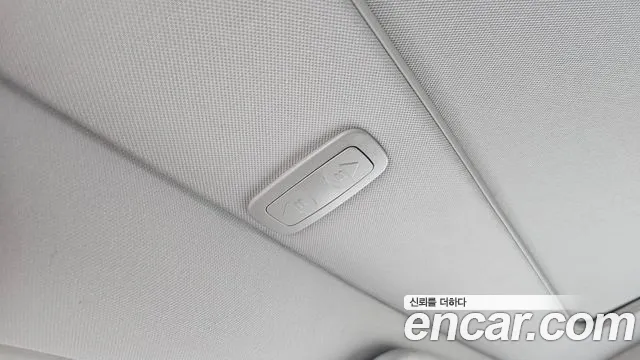Tesla Model Y — Фото автомобиля 15