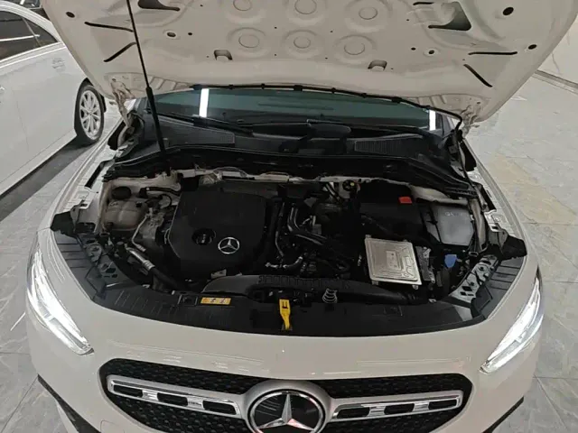 Mercedes-Benz GLA-Class — Фото автомобиля 19