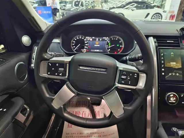 Land Rover Discovery — Фото автомобиля 8