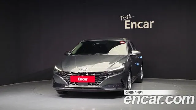 Hyundai AVANTE Avante (CN7) — Фото автомобиля 3