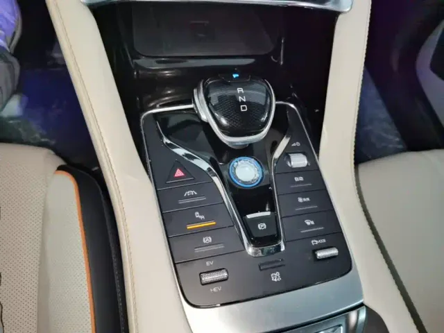 BYD Song PLUS — Фото автомобиля 13
