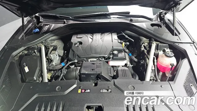 Genesis GV70 — Фото автомобиля 6