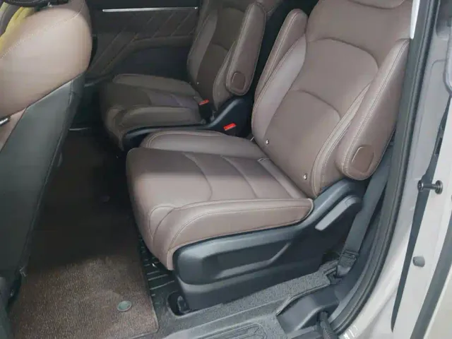 Wuling Starlight 730 — Фото автомобиля 11