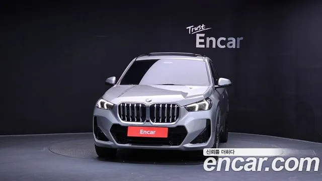 BMW X1 U11 — Фото автомобиля 3