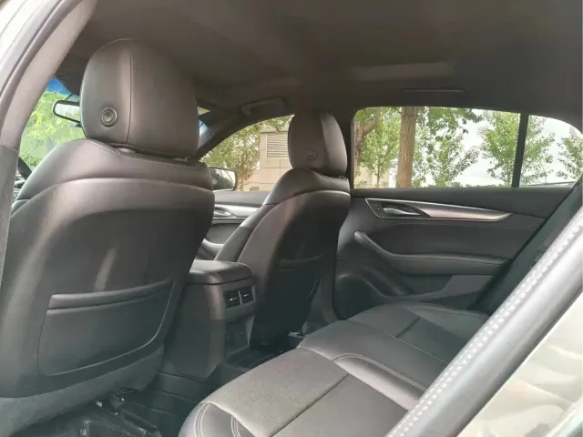 Cadillac CT5 — Фото автомобиля 9