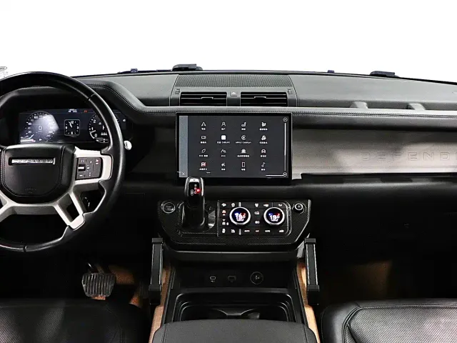 Land Rover Defender — Фото автомобиля 19