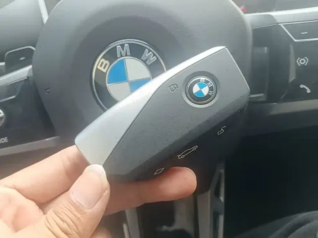 BMW 5 Series — Фото автомобиля 12
