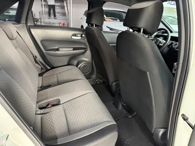Honda Fit — Фото автомобиля 7