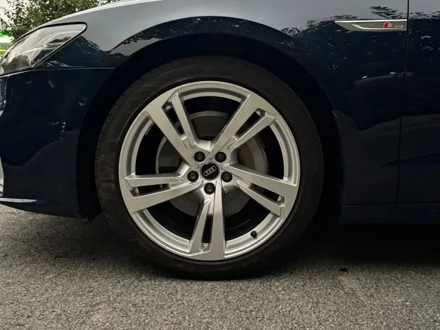 Audi A7L — Фото автомобиля 20