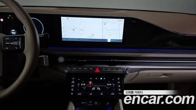 Hyundai Grandeur Grandeur (GN7) 2.5 Бензин 2WD — Фото автомобиля 13