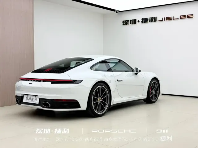 Porsche 911 — Фото автомобиля 4