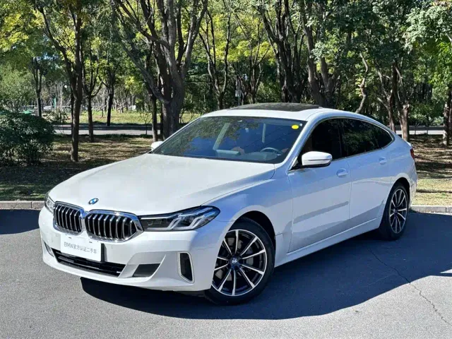 Фотография автомобиля — BMW 6 Series Gran Turismo