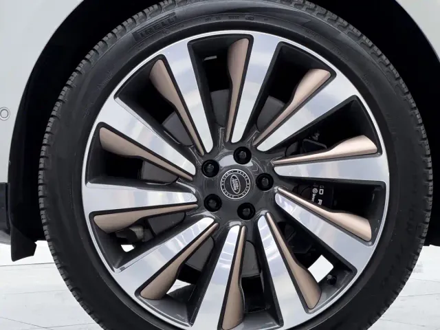 Land Rover Range Rover — Фото автомобиля 8