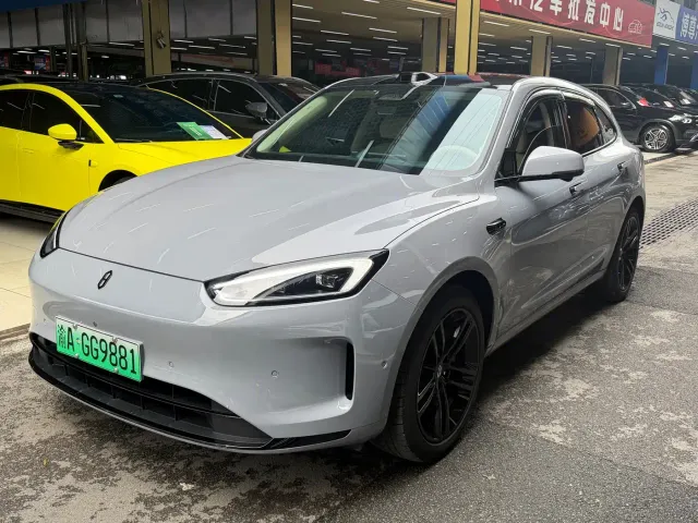 Фотография автомобиля — Aito M5