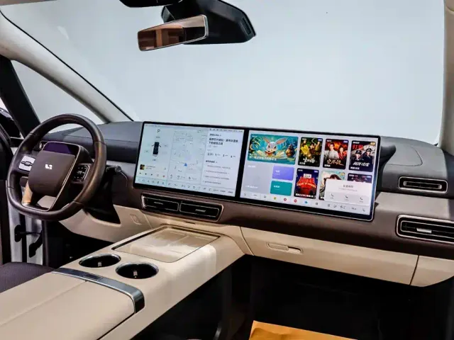 Li Auto Li Auto MEGA 2024 Ultra — Фото автомобиля 9