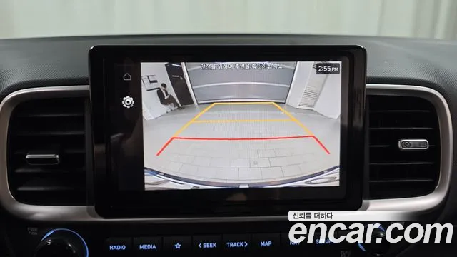 Hyundai Venue — Фото автомобиля 21