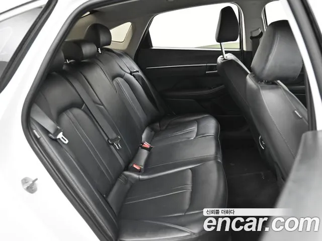 Hyundai Sonata Sonata Edge(DN8) 2.0 LPG(Для проката) — Фото автомобиля 12