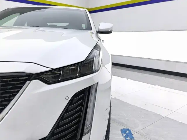 Cadillac CT5 — Фото автомобиля 5