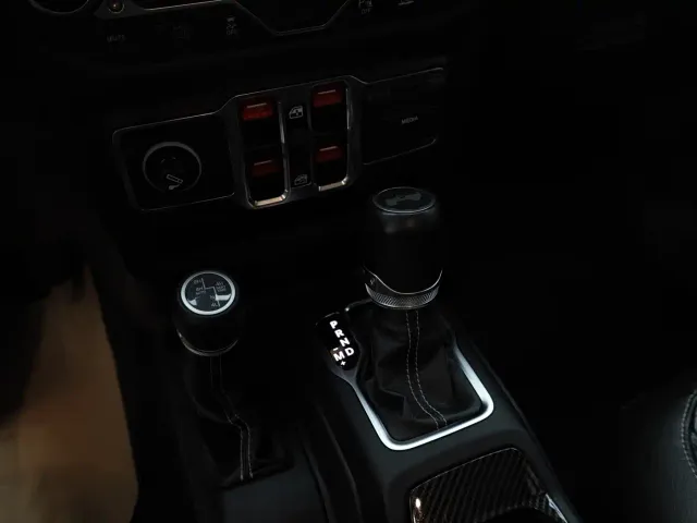 Jeep Wrangler 4xe — Фото автомобиля 14
