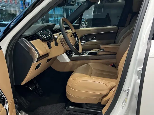 Land Rover Range Rover — Фото автомобиля 10