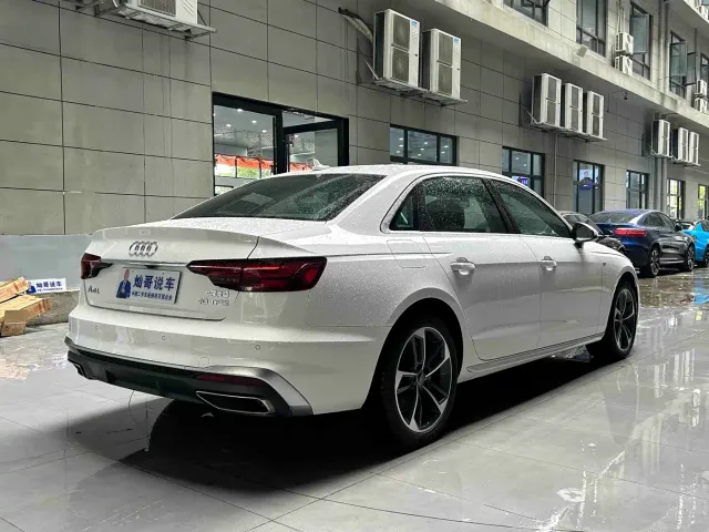 Audi A4L — Фото автомобиля 21