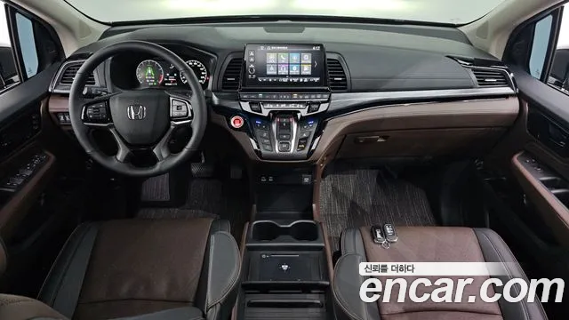 Honda Odyssey — Фото автомобиля 10