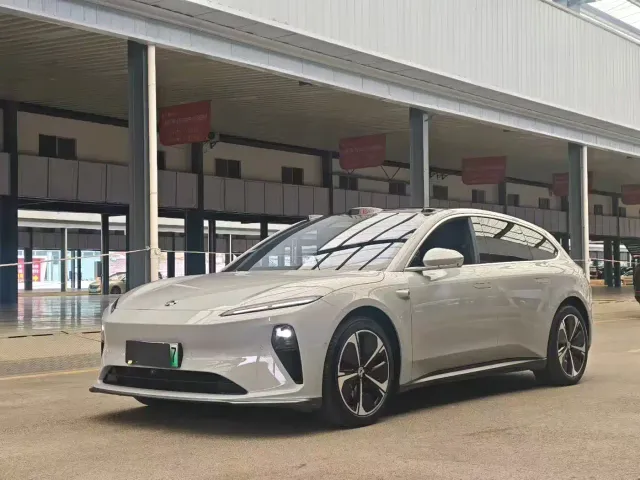 Фотография автомобиля — Nio ET5 Touring