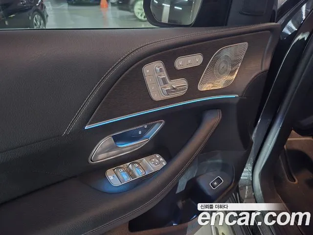 Mercedes-Benz GLE-Class — Фото автомобиля 6