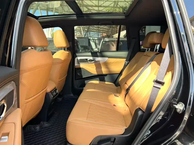 GAC Trumpchi GS8 — Фото автомобиля 5