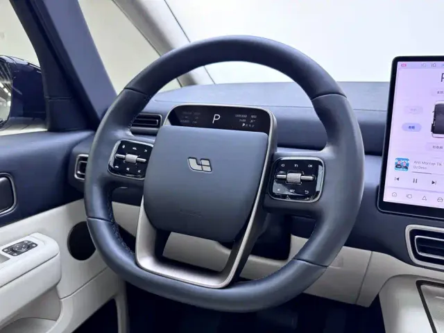 Li Auto MEGA — Фото автомобиля 14