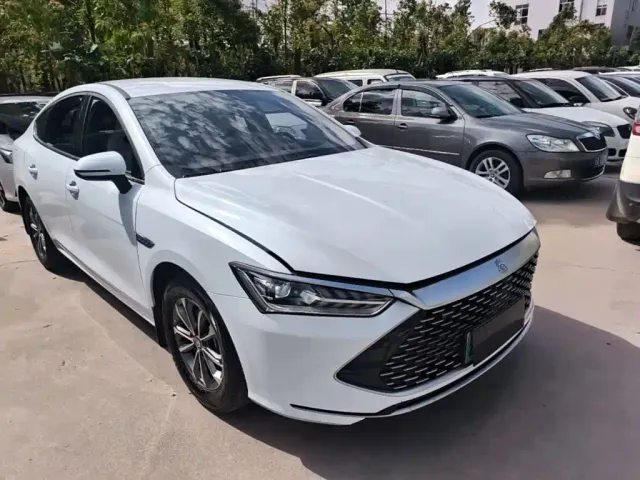 BYD Qin PLUS — Фото автомобиля 3