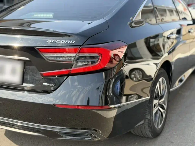 Honda Accord — Фото автомобиля 6