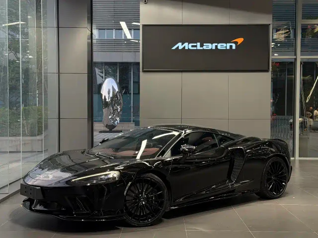 Фотография автомобиля — McLaren GT