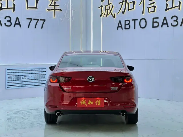 Mazda Axela — Фото автомобиля 5