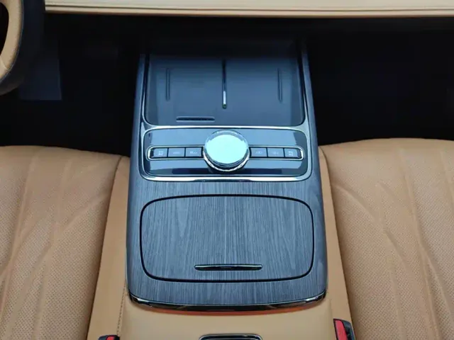 Geely Galaxy Xingyao 8 — Фото автомобиля 16