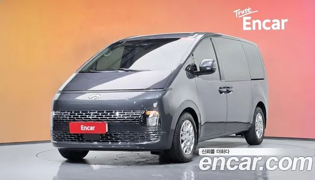 Фотография автомобиля — Hyundai Staria