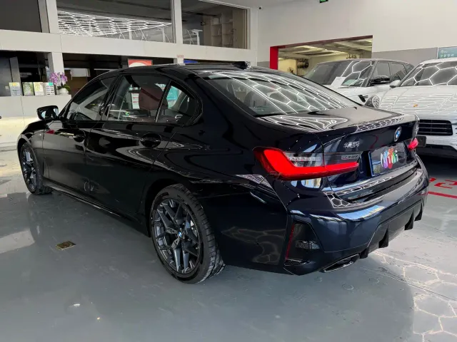 BMW 3 Series — Фото автомобиля 15