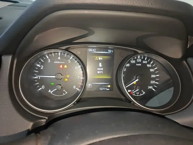 Nissan Qashqai — Фото автомобиля 11