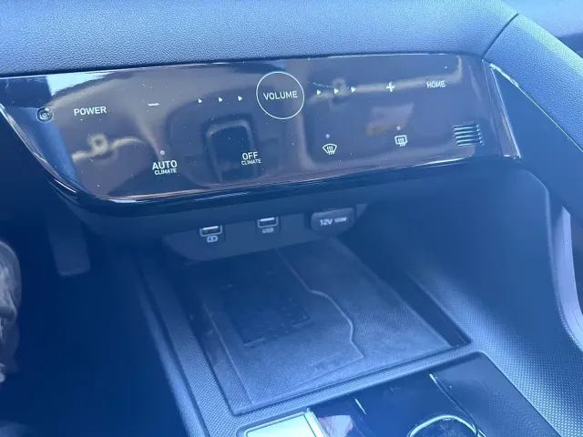 Hyundai Elantra — Фото автомобиля 10