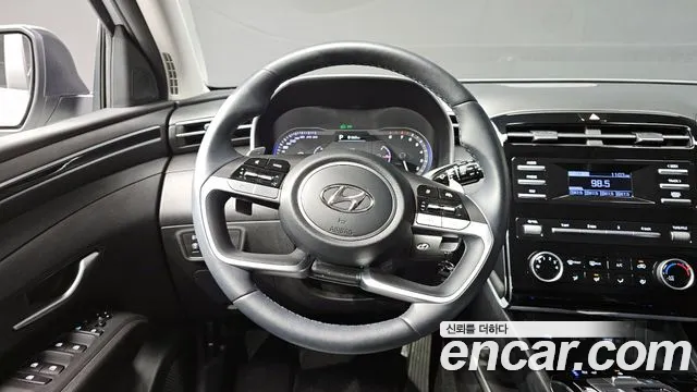 Hyundai Tucson Tucson (NX4) Бензин 1.6 турбо 2WD — Фото автомобиля 13