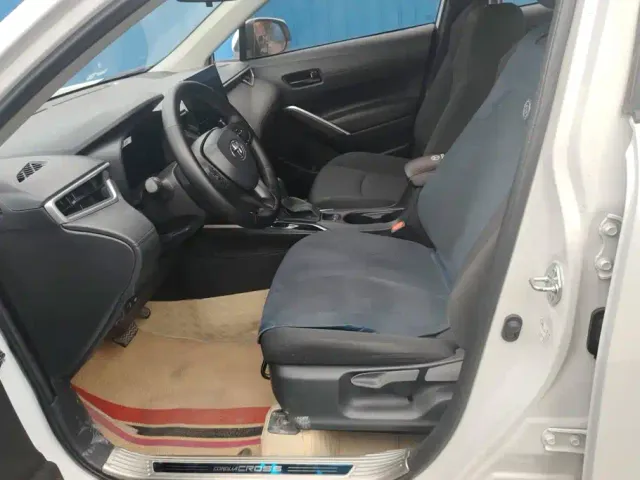 Toyota Corolla Cross — Фото автомобиля 9