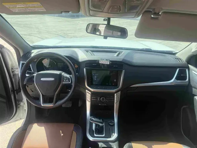 Maxus T70 — Фото автомобиля 5